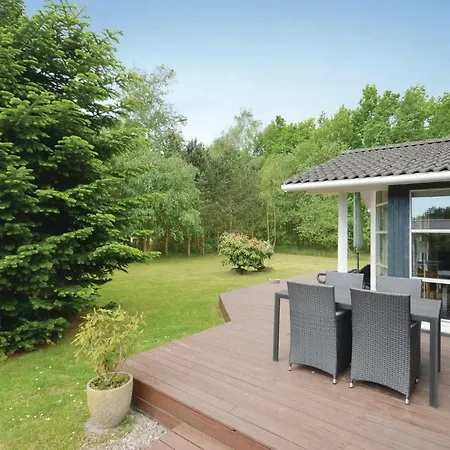 Gorgeous Home In Vaeggerlose With Wifi Bøtø By