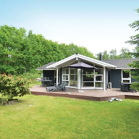 Gorgeous Home In Vaeggerlose With Wifi * Bøtø By