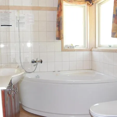 Krondyrstien Vaeggerlose Denm Holiday home *